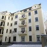 Edvards 3* Riga