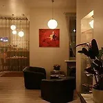 Edvards Viesnīca Riga