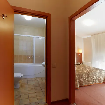 Hotel Edvards 3*