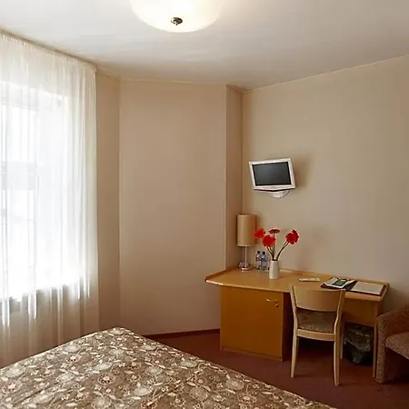 Edvards 3* Ρίγα