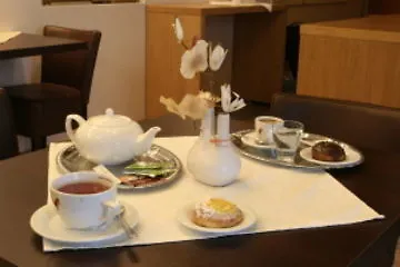 Edvards 3* Riga