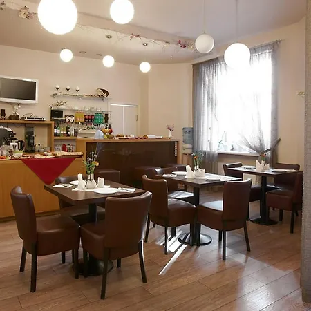 Edvards Hotel
