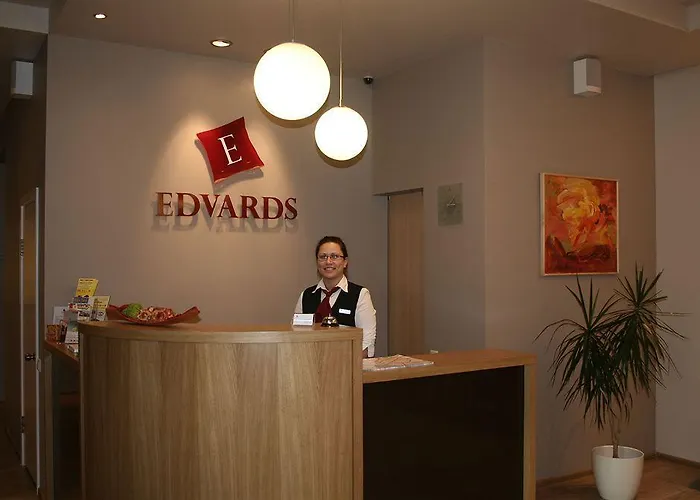 Edvards Hotel 3*
