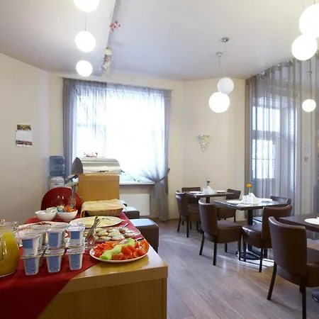 Hotel Edvards 3*